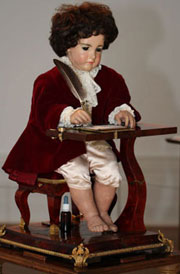 The Writer, a doll which is the ancestor of the computer